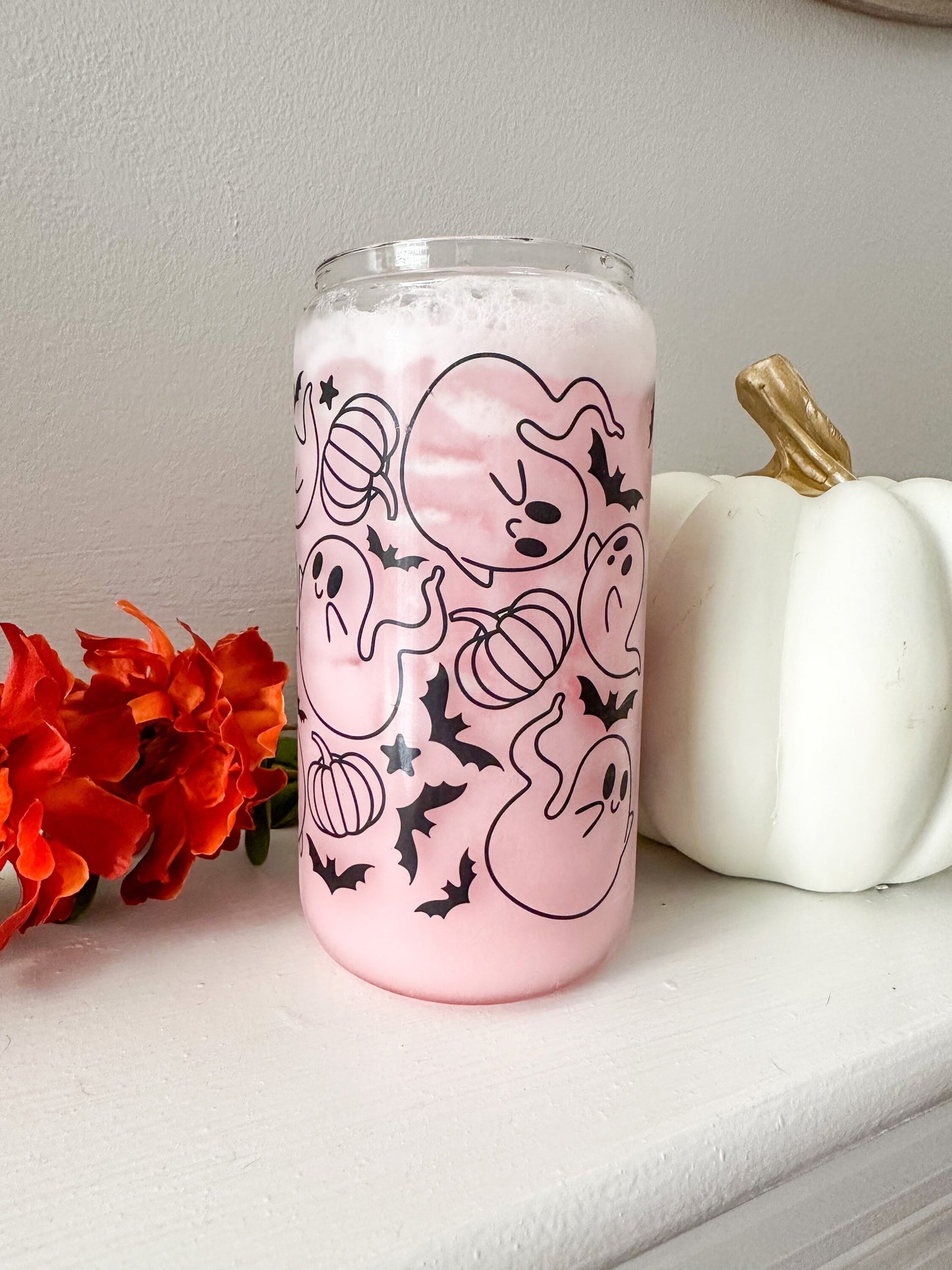 Cute Ghosts, Pumpkins and Bats 16 oz. or 20 oz. Clear or Frosted Beer Can Glass