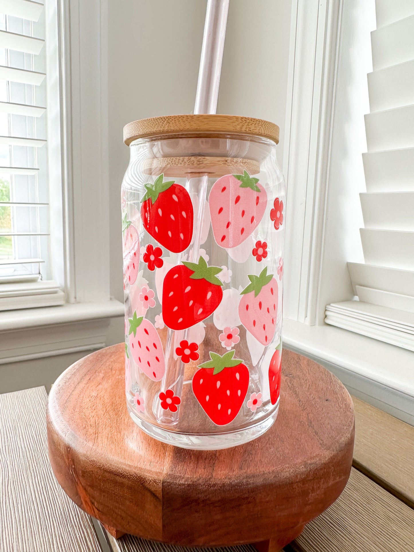 Strawberry Floral Beer Can Glass, Daisies Coffee Glass, Strawberries Glass, Strawberry Floral Cup, Floral Fruit Iced Coffee Glass